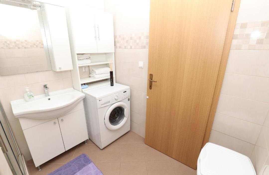Rooms Odmaraliste Jablan سينج المظهر الخارجي الصورة