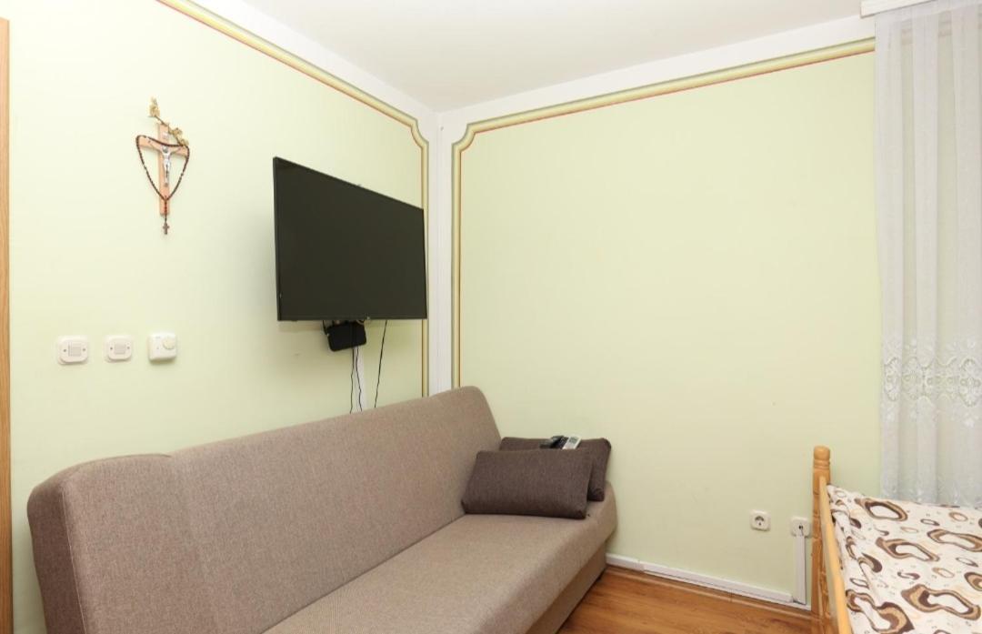 Rooms Odmaraliste Jablan سينج المظهر الخارجي الصورة