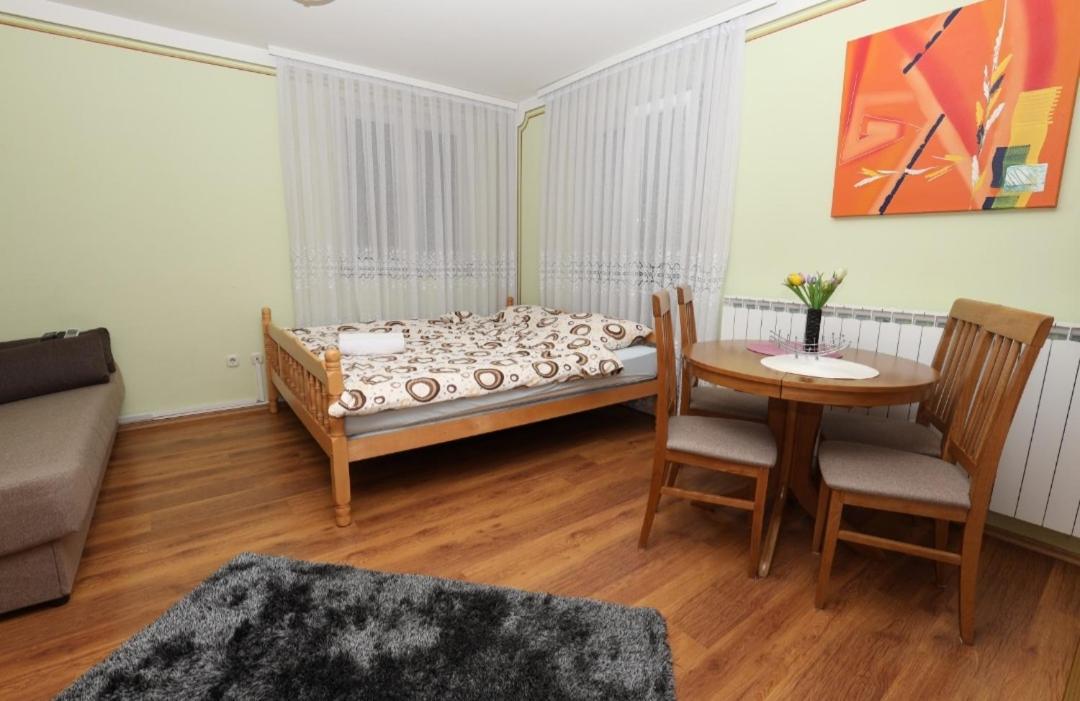 Rooms Odmaraliste Jablan سينج المظهر الخارجي الصورة